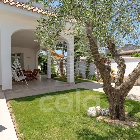 Holiday home Maria - A 400 M By Cala Salento Torre Lapillo